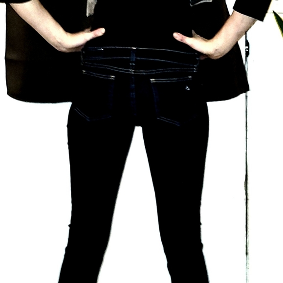 Meet your Posher, Sammy - Picture 9 of 12